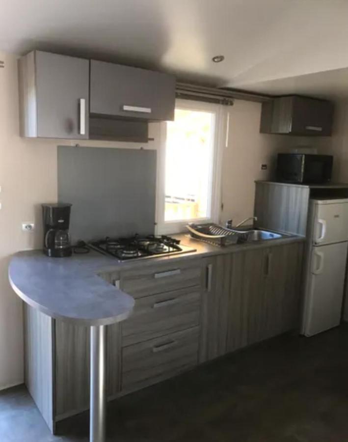 Mobile Home Tout Confort Climatise 4 A 6 Personnes Camping Les Salins De La Gardiole Ancien Camping De L'Europe A Vic La Gardiole Buitenkant foto