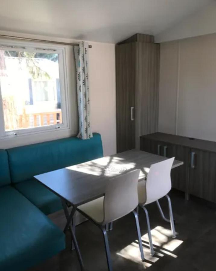 Mobile Home Tout Confort Climatise 4 A 6 Personnes Camping Les Salins De La Gardiole Ancien Camping De L'Europe A Vic La Gardiole Buitenkant foto